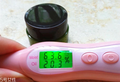 悅詩(shī)風(fēng)吟面霜好用嗎？正確的時(shí)間使用面霜更好