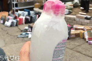 網(wǎng)購卸妝水凍成冰坨，化妝品該怎么保存？