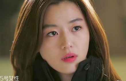 新手適合眼線液還是眼線筆？史上最全眼線誤區(qū)