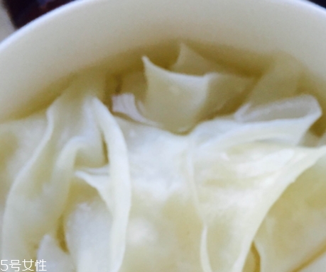 阿寬紅油面皮怎么泡？需要泡足這么長時間