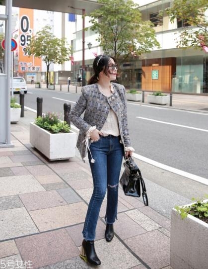 短款格子外套怎么搭配？各種風格隨意切換