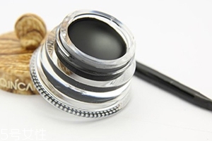 睫毛膏可以當(dāng)眼線嗎？畫眼線不成問題