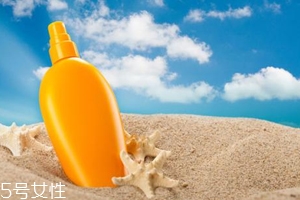 防曬霜為什么會(huì)過(guò)敏？二苯酮-3風(fēng)險(xiǎn)大