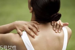 肩膀痛是肝癌信號嗎？反復(fù)不見好要警惕