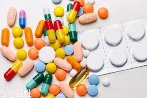 哪些藥不能用熱水送服？這8種要牢記