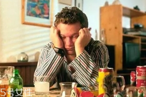 喝酒后想吐怎么辦？這3點可以緩解