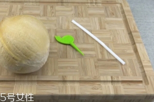 泰國烤椰子多少錢一個？味道非常特別