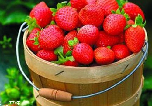 寶寶咳嗽可以吃草莓嗎？看是什么類型的咳嗽