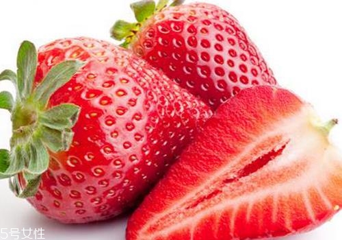 草莓和蝦能一起吃嗎？