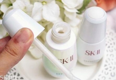 sk2小燈泡和小銀瓶哪個好？sk2小燈泡使用測評