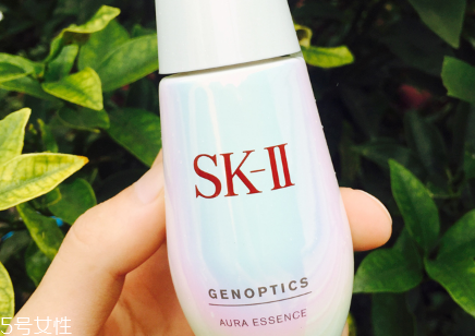 sk2小燈泡和小銀瓶哪個好？sk2小燈泡使用測評