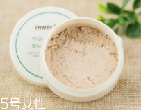 散粉取粉用什么好？粉撲和化妝刷要配合使用