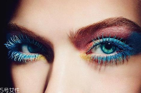 眼線筆硬頭和軟頭的哪個(gè)好用？單眼皮眼妝教程