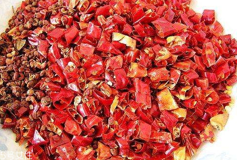 火鍋用什么辣椒 選用干辣椒 火鍋用什么辣椒 選用干辣椒