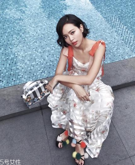 fendi鞋子一般多少錢(qián)？引領(lǐng)時(shí)尚潮流