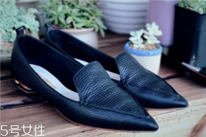 nicholas kirkwood是幾線品牌？舒適個(gè)性兩不誤