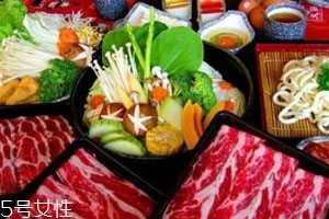 壽喜燒為什么蘸生雞蛋 壽喜燒的奇特吃法 壽喜燒為什么蘸生雞蛋 壽喜燒的奇特吃法