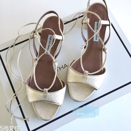 tabitha simmons是什么檔次？女星爭(zhēng)奇斗艷的法寶