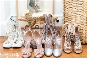 tabitha simmons鞋子多少錢？美到骨子里的高跟鞋