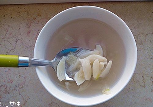 大蒜煮水孕婦能喝嗎？具有止咳的功效