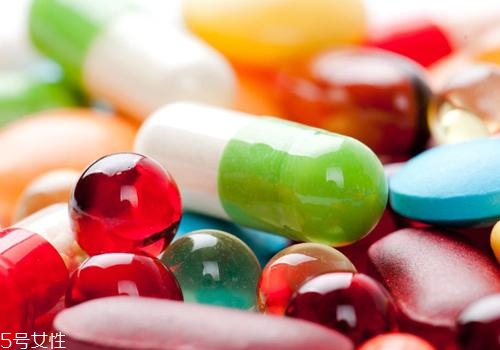 阿莫西林可以空腹吃嗎？飯前飯后很重要