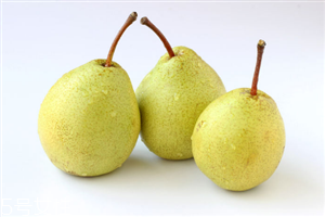 睡覺前吃梨會(huì)長(zhǎng)胖嗎？什么人睡覺前不能吃梨？