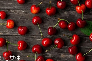 車?yán)遄佑锌辔犊梢猿詥?？小心化學(xué)試劑