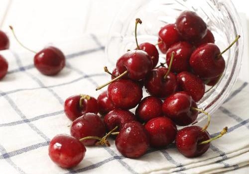 車?yán)遄臃疟湟芊獗４鎲?？車?yán)遄颖４嬗懈[門