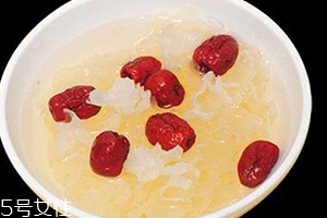 銀耳紅棗湯哺乳期能喝嗎？有著很多好處