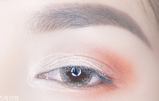 內(nèi)眼線用什么畫比較好？眼線怎么畫簡(jiǎn)單又好看教程