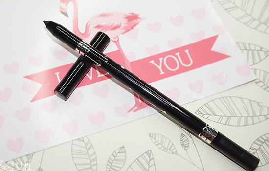 內(nèi)雙用眼線筆還是眼線液好？好用眼線筆推薦