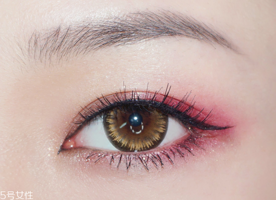 如何畫出完美眼線？一分鐘學(xué)會(huì)四種眼線畫法