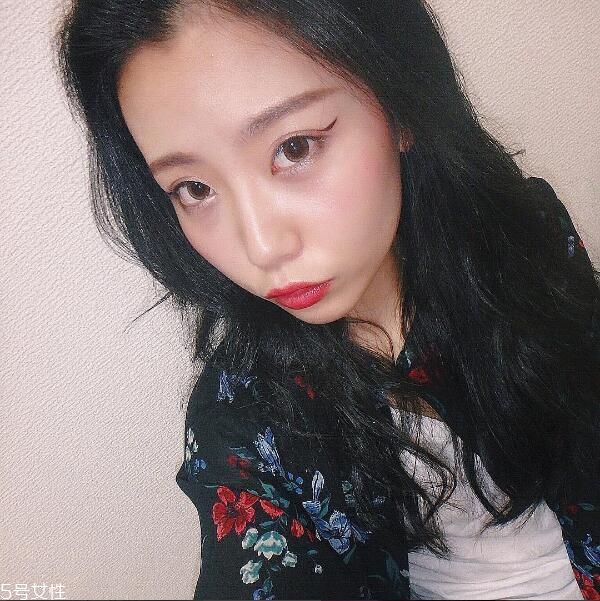 什么是折痕眼線？完整畫眼妝的順序