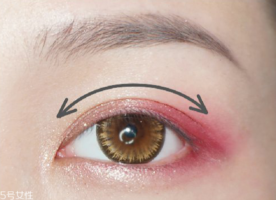 如何畫出完美眼線？一分鐘學(xué)會(huì)四種眼線畫法
