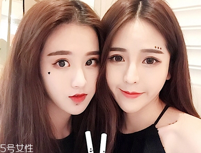 眼線筆硬頭和軟頭的哪個(gè)好用？單眼皮眼妝教程