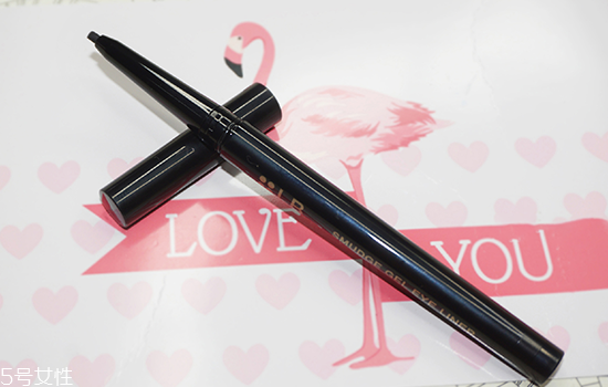 內(nèi)雙用眼線筆還是眼線液好？好用眼線筆推薦