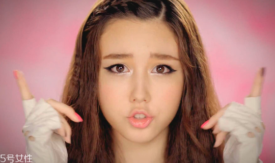 內(nèi)眼線用什么畫比較好？眼線怎么畫簡(jiǎn)單又好看教程