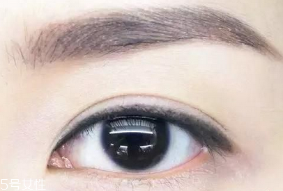 怎么畫眼線讓眼睛自然又有神？畫眼線必學(xué)基本步驟