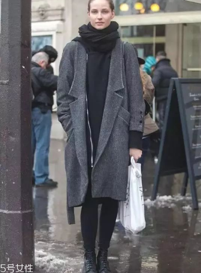長款大衣搭配什么鞋子？這樣穿氣場兩米八