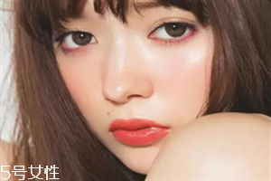 怎樣防止眼影暈染？七種日常眼影搭配秘訣