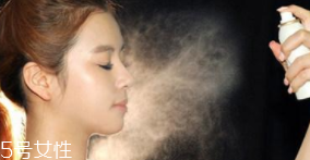 防曬噴霧為什么用得那么快？噴夠多才有用