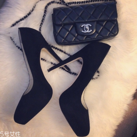 brian atwood是什么檔次？鞋子就是女人的力量