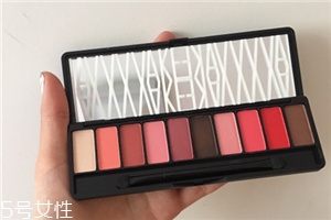 hold live眼影好用嗎？顯色度超贊