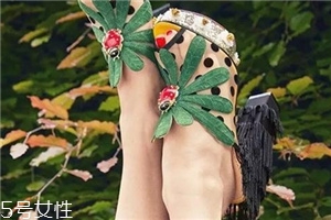 charlotte olympia是哪個(gè)國(guó)家的？風(fēng)靡歐美的時(shí)尚單鞋