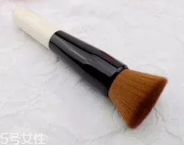 化妝刷濕洗還是干洗？天然毛要干洗