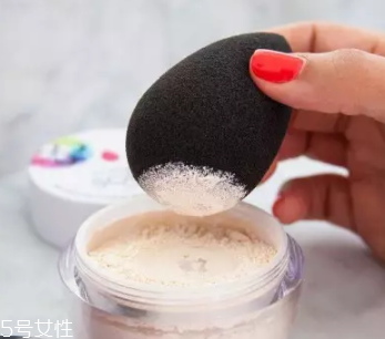 美妝蛋用前要沾濕嗎？美妝蛋不能直接用