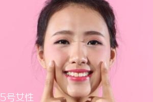 妝前乳顏色怎么選？常見(jiàn)6色對(duì)應(yīng)不同膚色