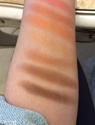 hold live單色眼影好用嗎？興起的國(guó)貨眼影試色