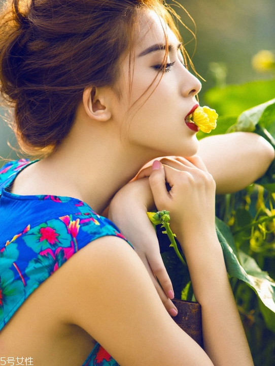 眼影怎么畫會自然好看？眼影顏色這樣搭配最好看