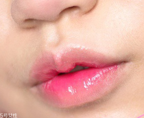 桃花眼妝容好看嗎？桃花眼妝容教程